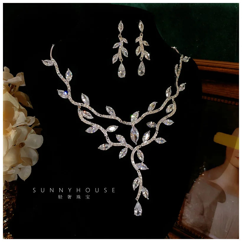 Fine Jewelry Sets For Women S925 Sterling Necklace Top Quality Floral Design Earrings Shinning Party Wedding Accessories Set