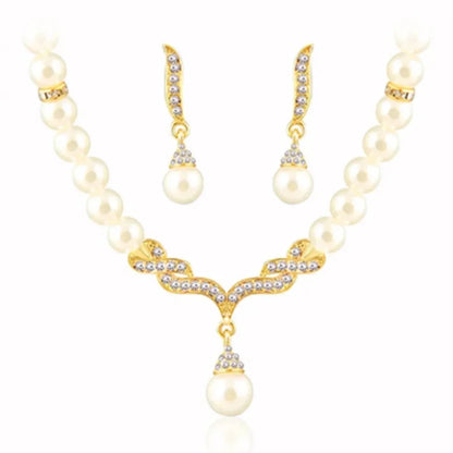 Women Pearl & Crystal Jewelry Set, Gold Tone Necklace, Elegant Bridal Wedding Party Dress Up Fashion Jewelry Collection